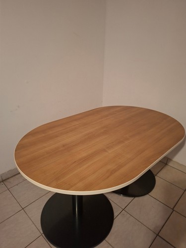 Neuwertiger besprechungstisch - neuwertiger,